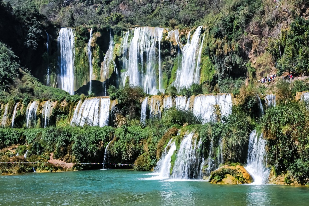 胜过黄果树，赛过德天的九龙大瀑布