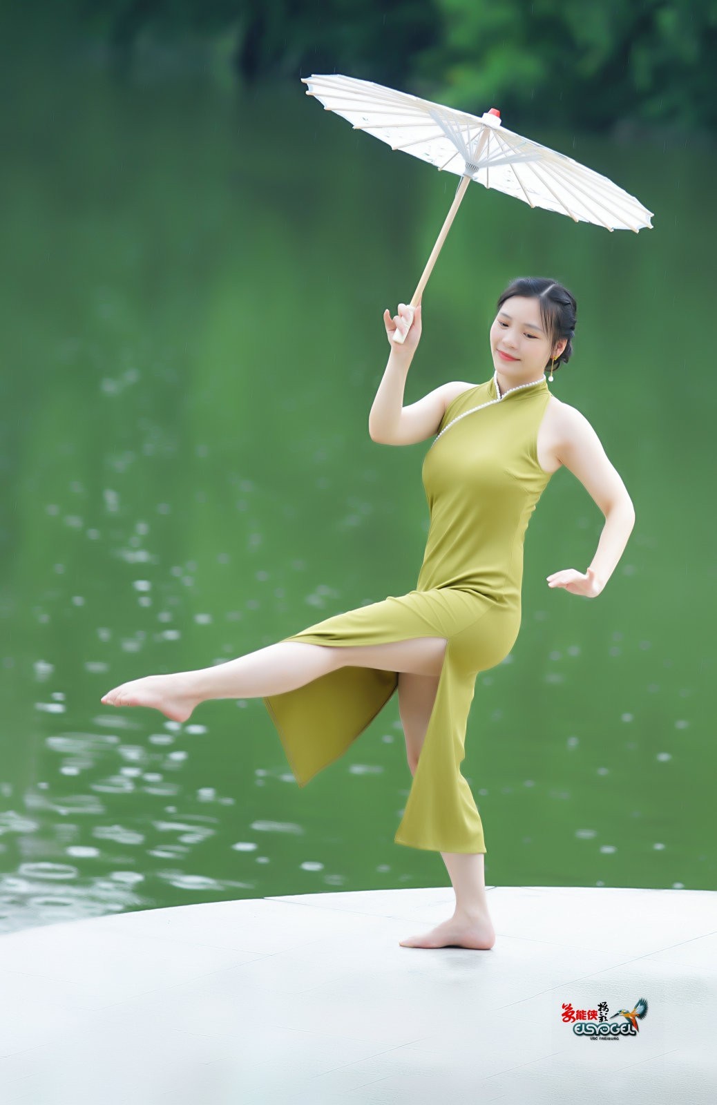 【旗艺韵律】-- 佳佳