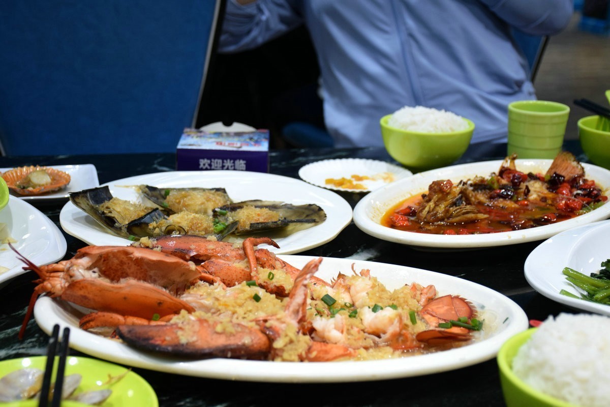2024夏 海南环岛行（106）在三亚市吃海鲜