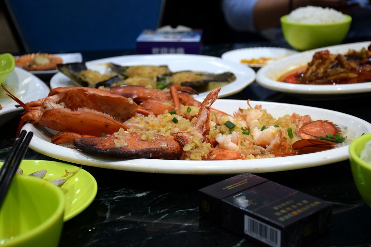 2024夏 海南环岛行（106）在三亚市吃海鲜