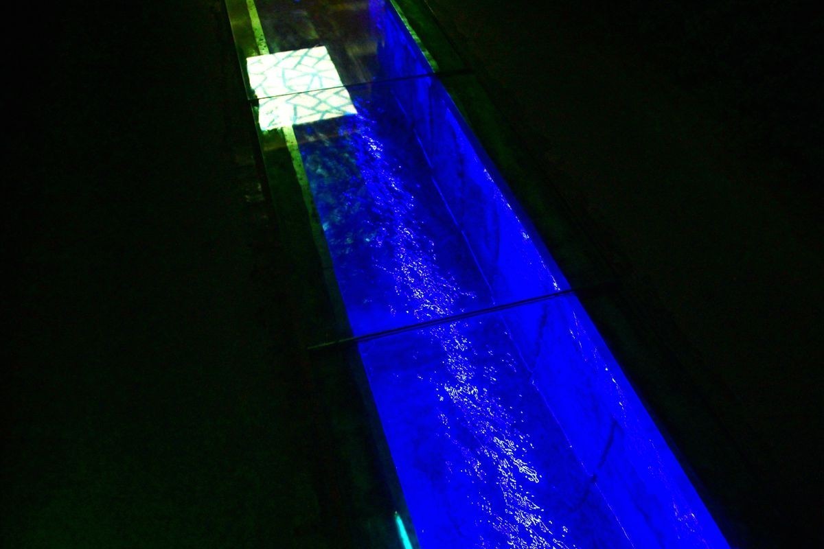 北 疆 游 { 吐 鲁 番 坎 儿 井 } { 113 }