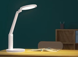 小学生写作业用台灯好还是不好？2023五款好用护眼台灯推荐