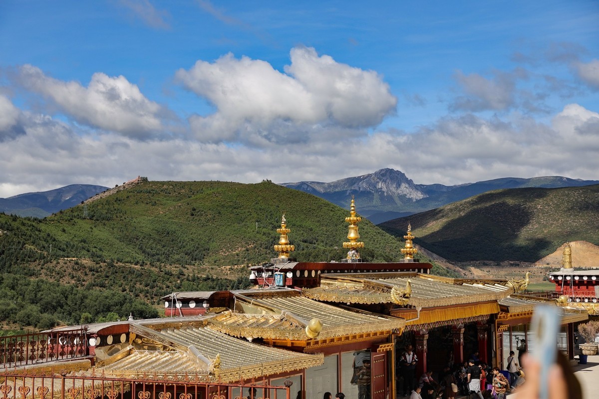 香格里拉噶丹--松赞林寺5