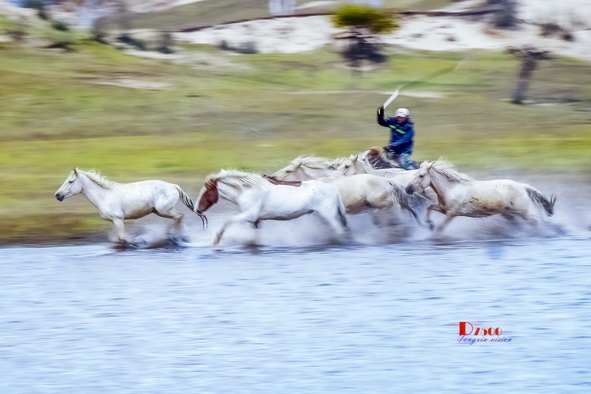 慢门 飞马踏水（3）
