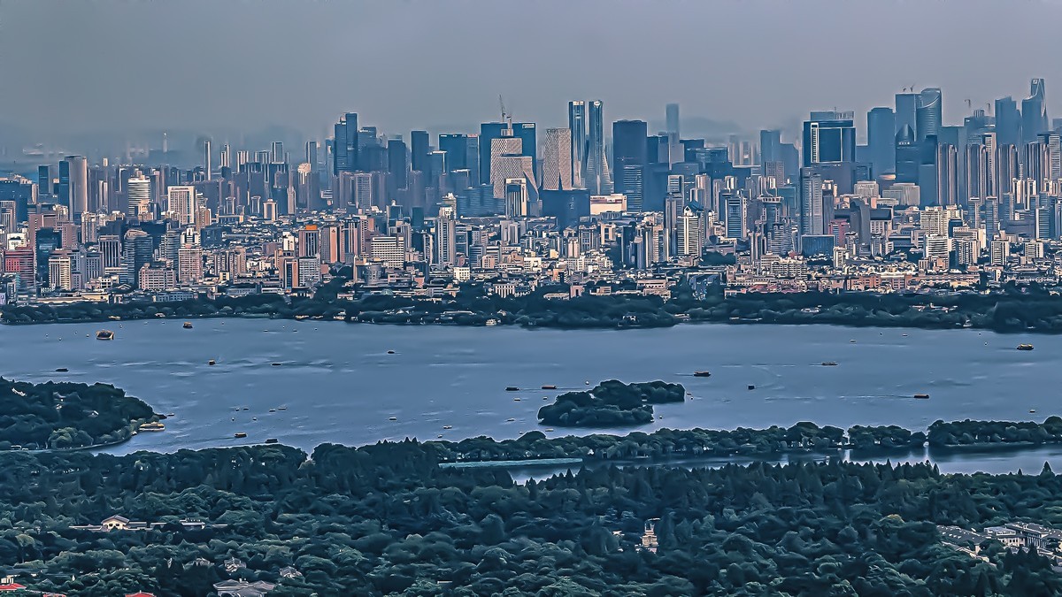 登上北高峰一揽杭城景