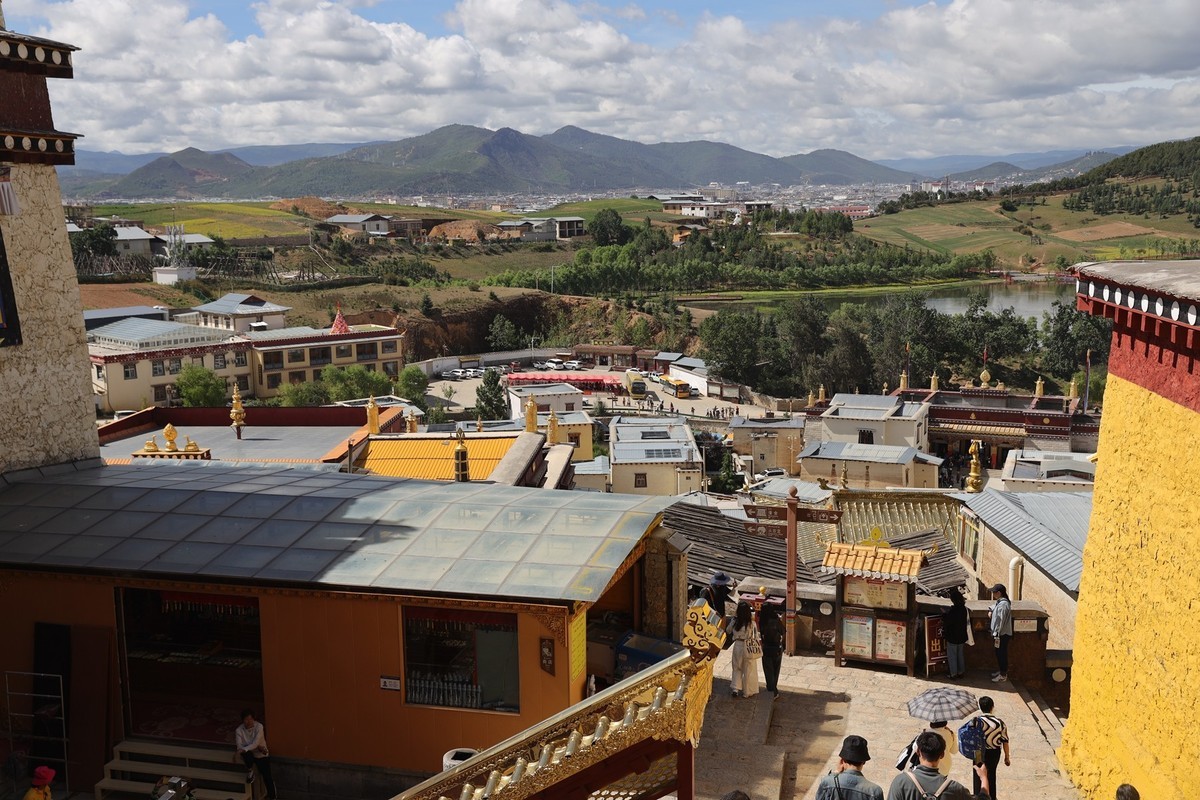 香格里拉噶丹--松赞林寺5