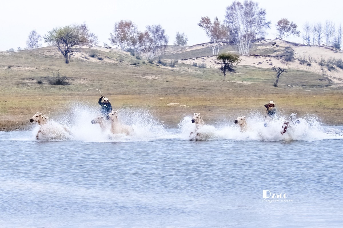 慢门 飞马踏水（3）