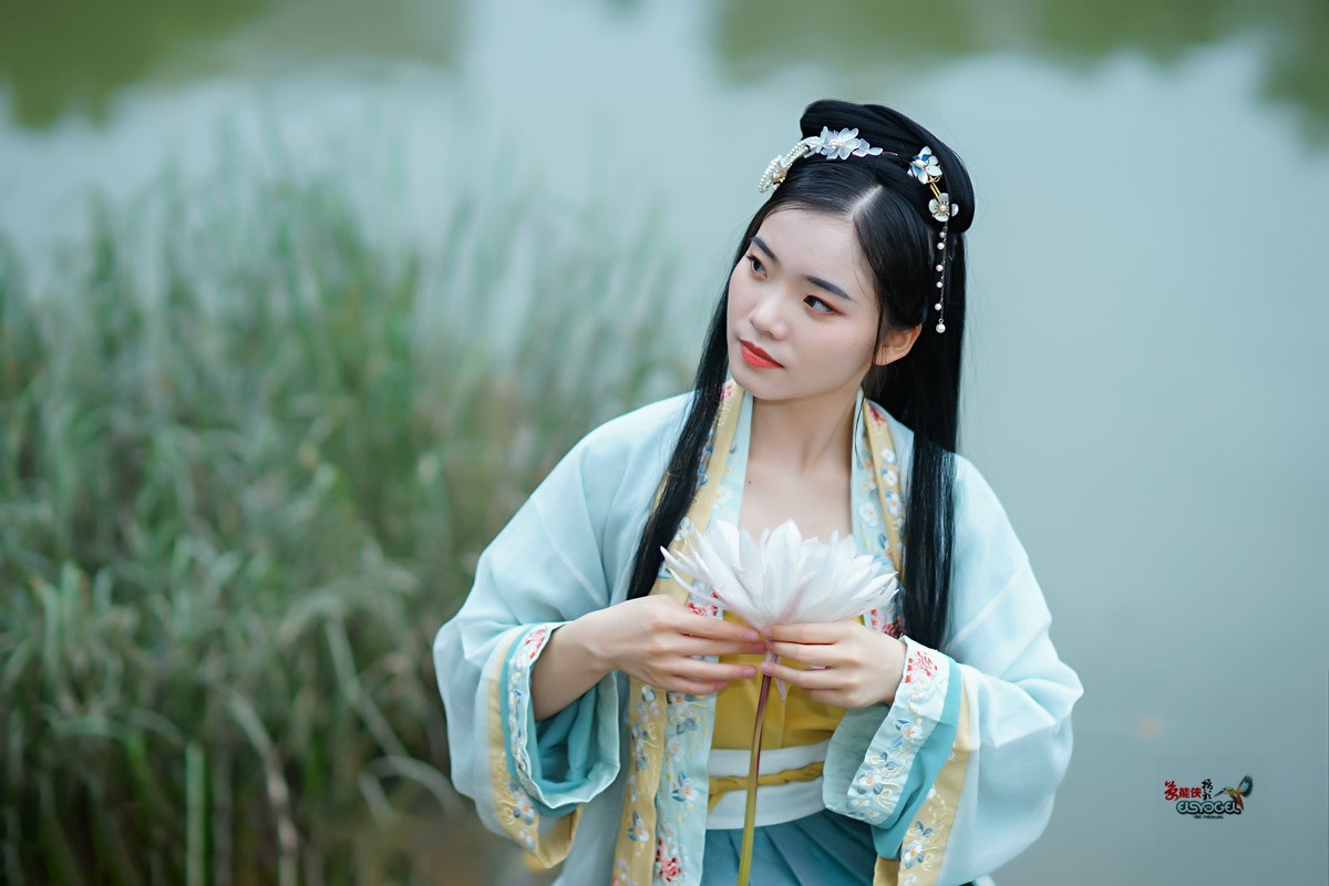 【忆莲少女】---依琳-中关村在线摄影论坛