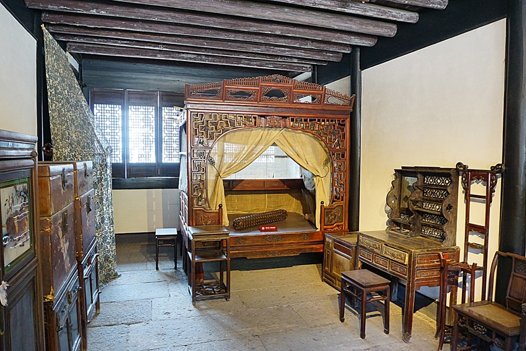 绍兴 鲁迅故里 — 三味书屋和百草园（二）