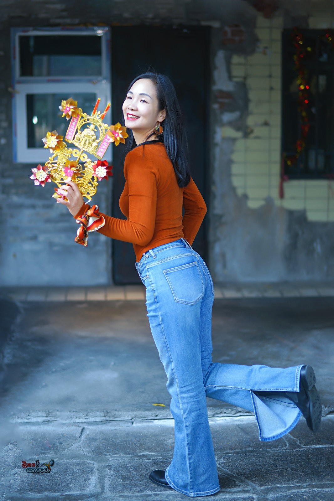 【旧城美女】--丰银