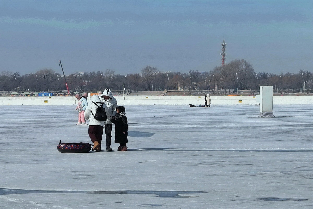 冬日江面上    2