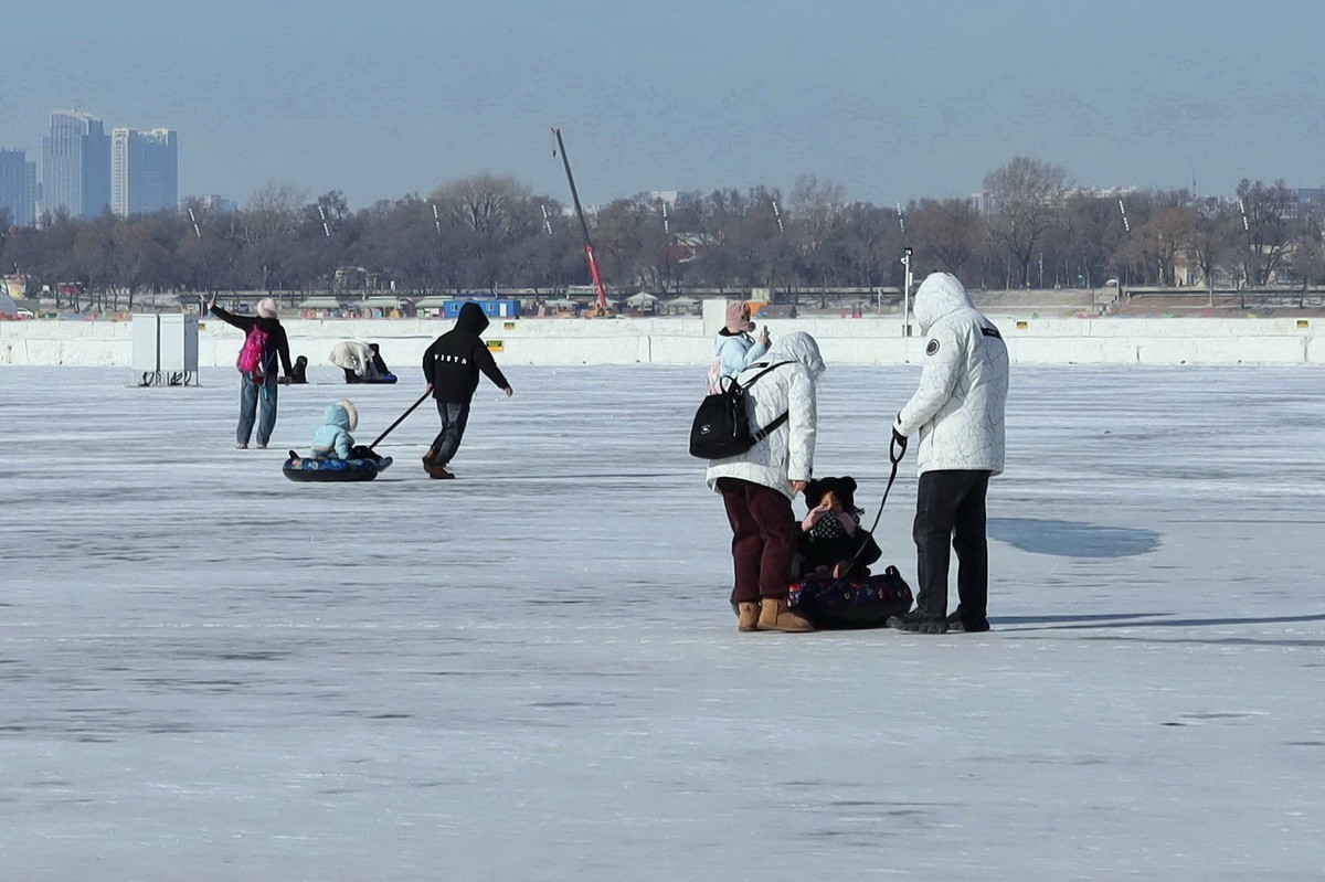 冬日江面上    2