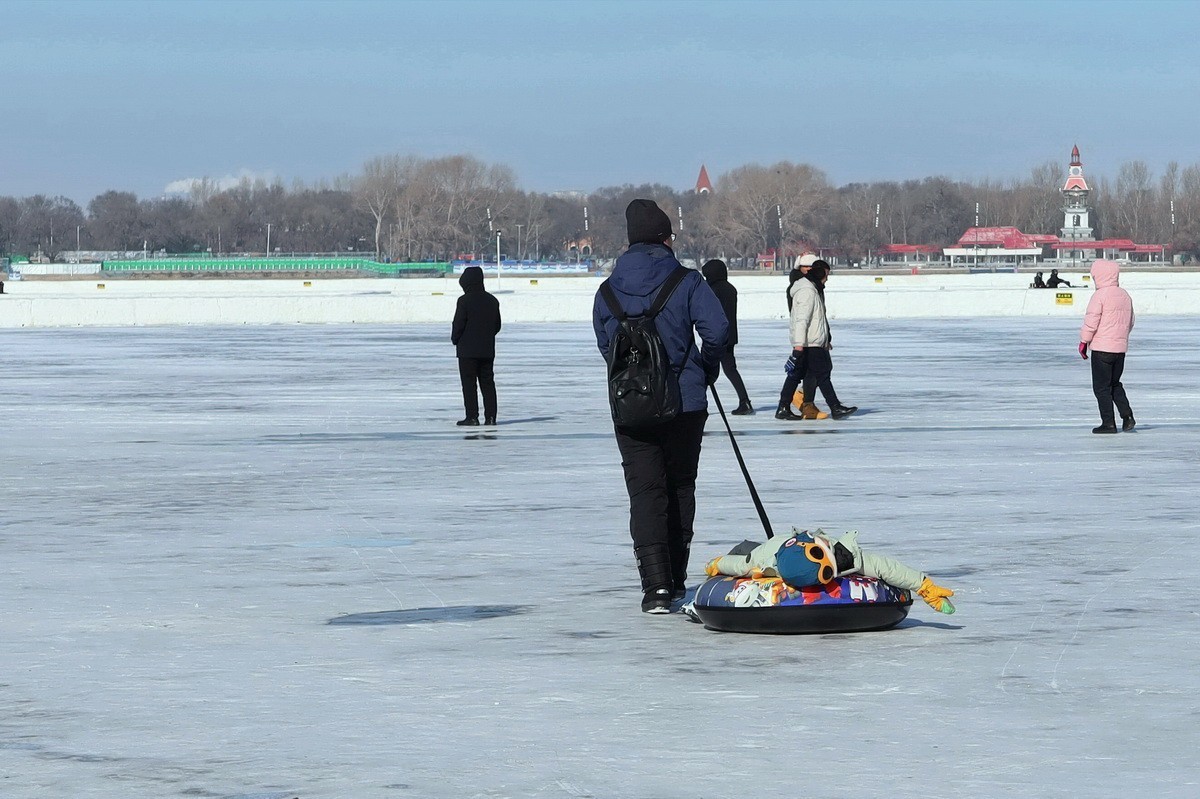 冬日江面上    2