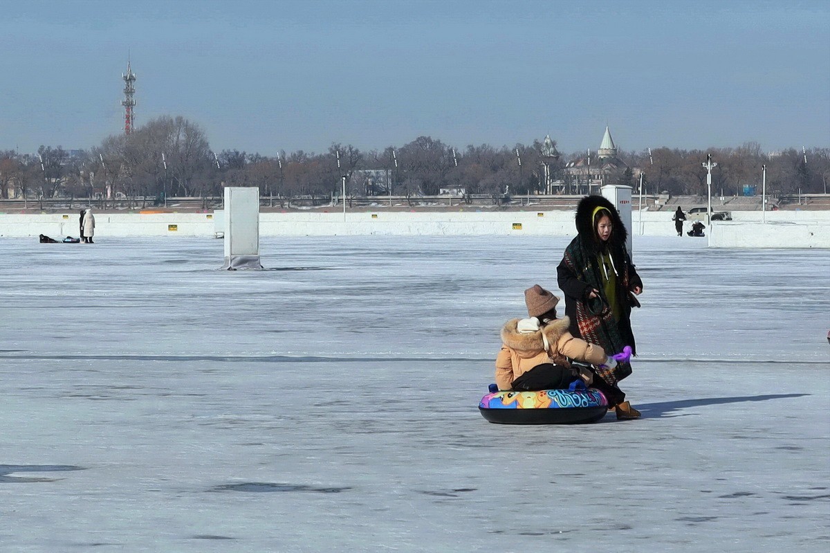 冬日江面上    2