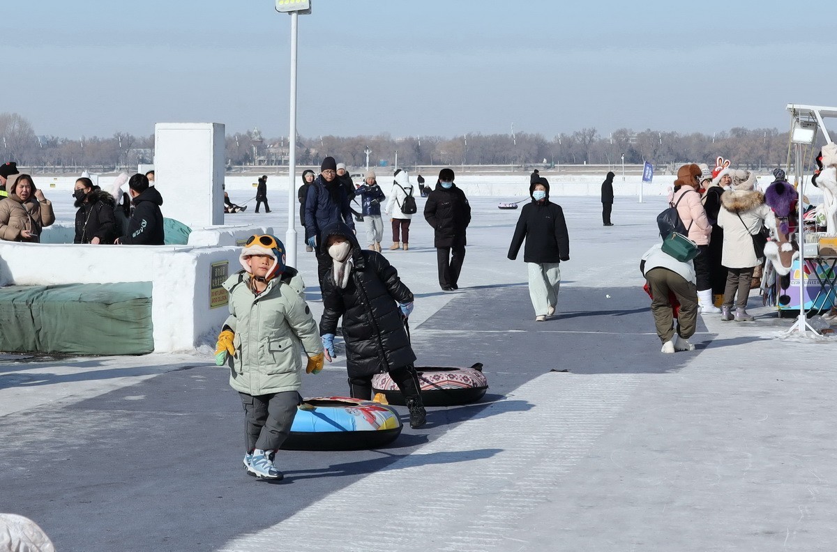 冬日江面上    2