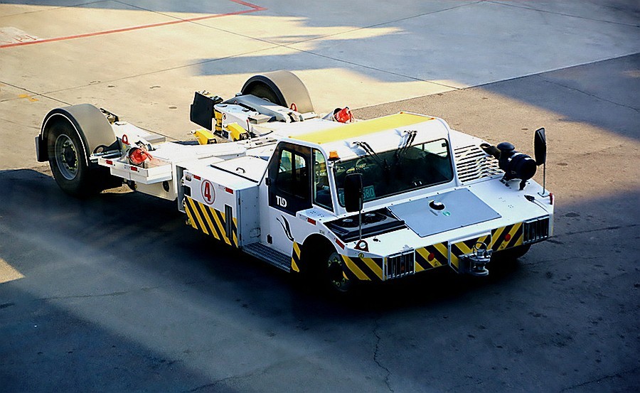 《不老松：忆海南游记》（02）济南机场外观！