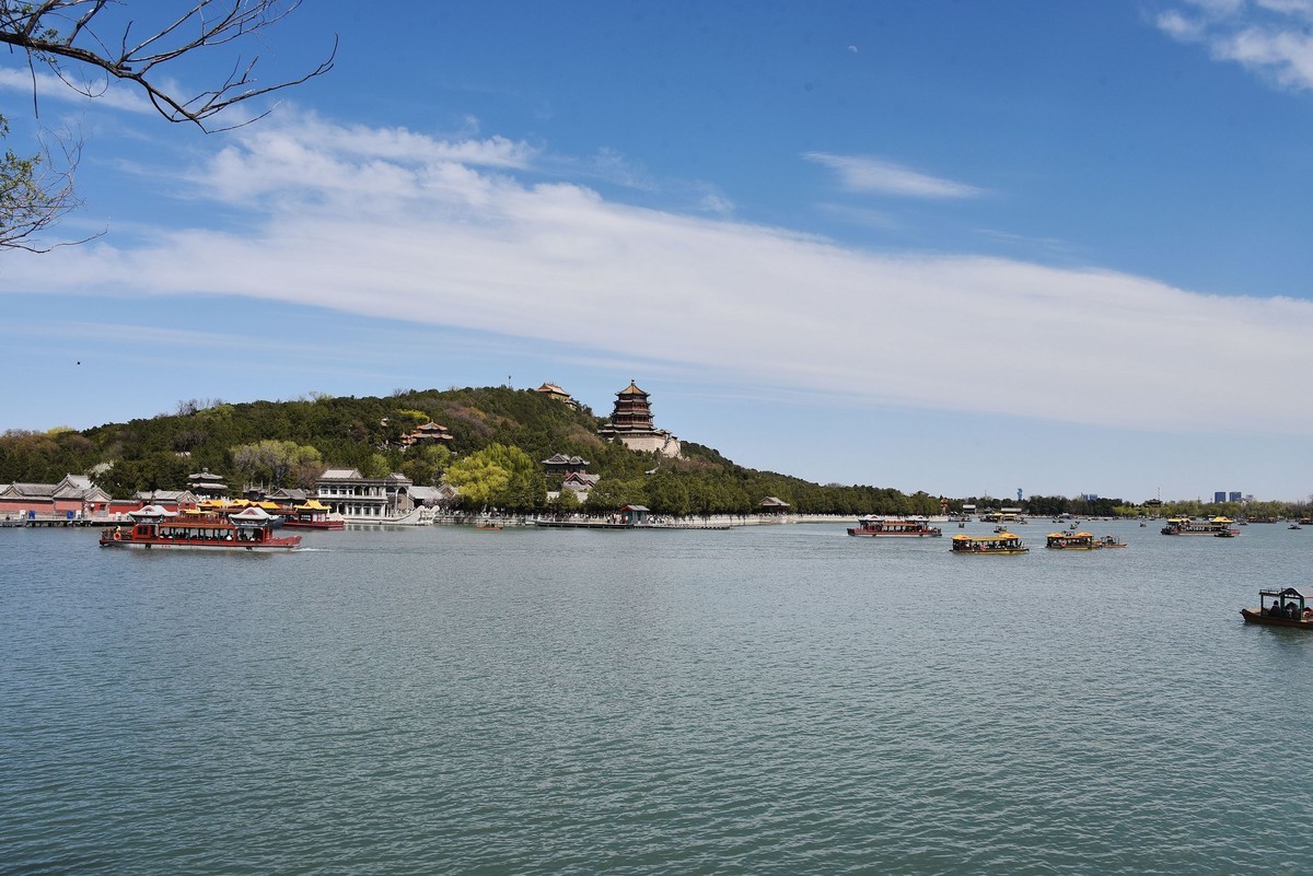 玉带桥边的风景