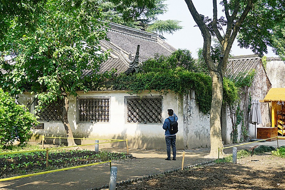 绍兴 鲁迅故里 — 三味书屋和百草园（二）