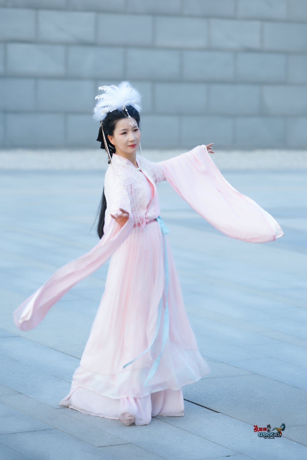 【城楼倩影】---婉灵