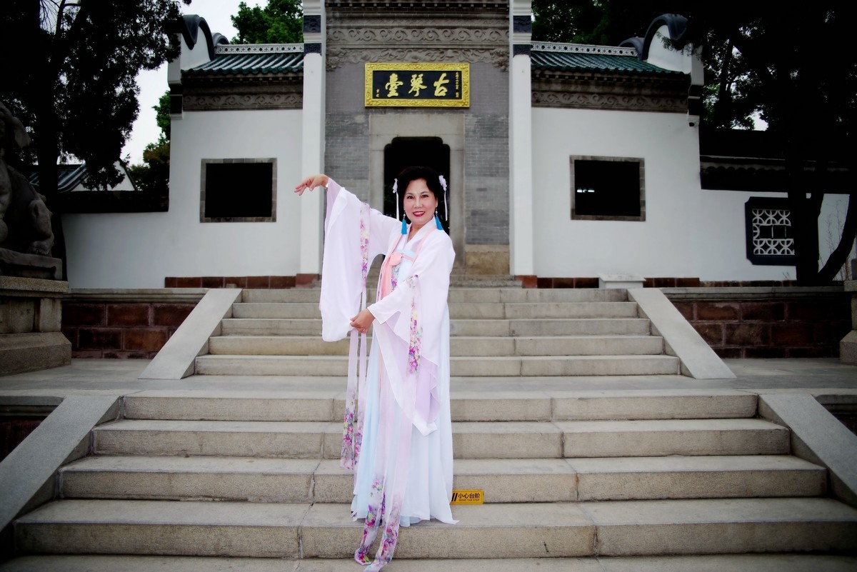 环境人像---古琴台美女！