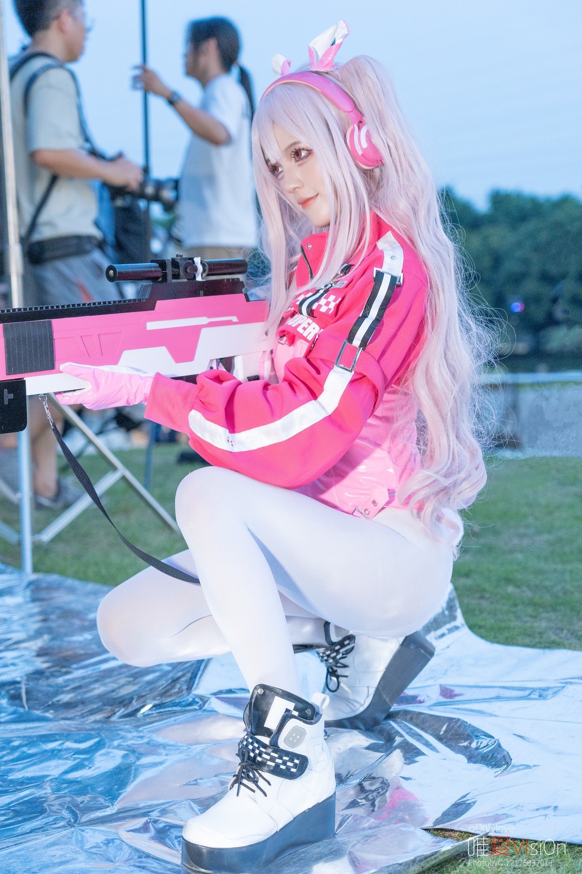 【爱丽丝】-白色连体袜粉色战衣