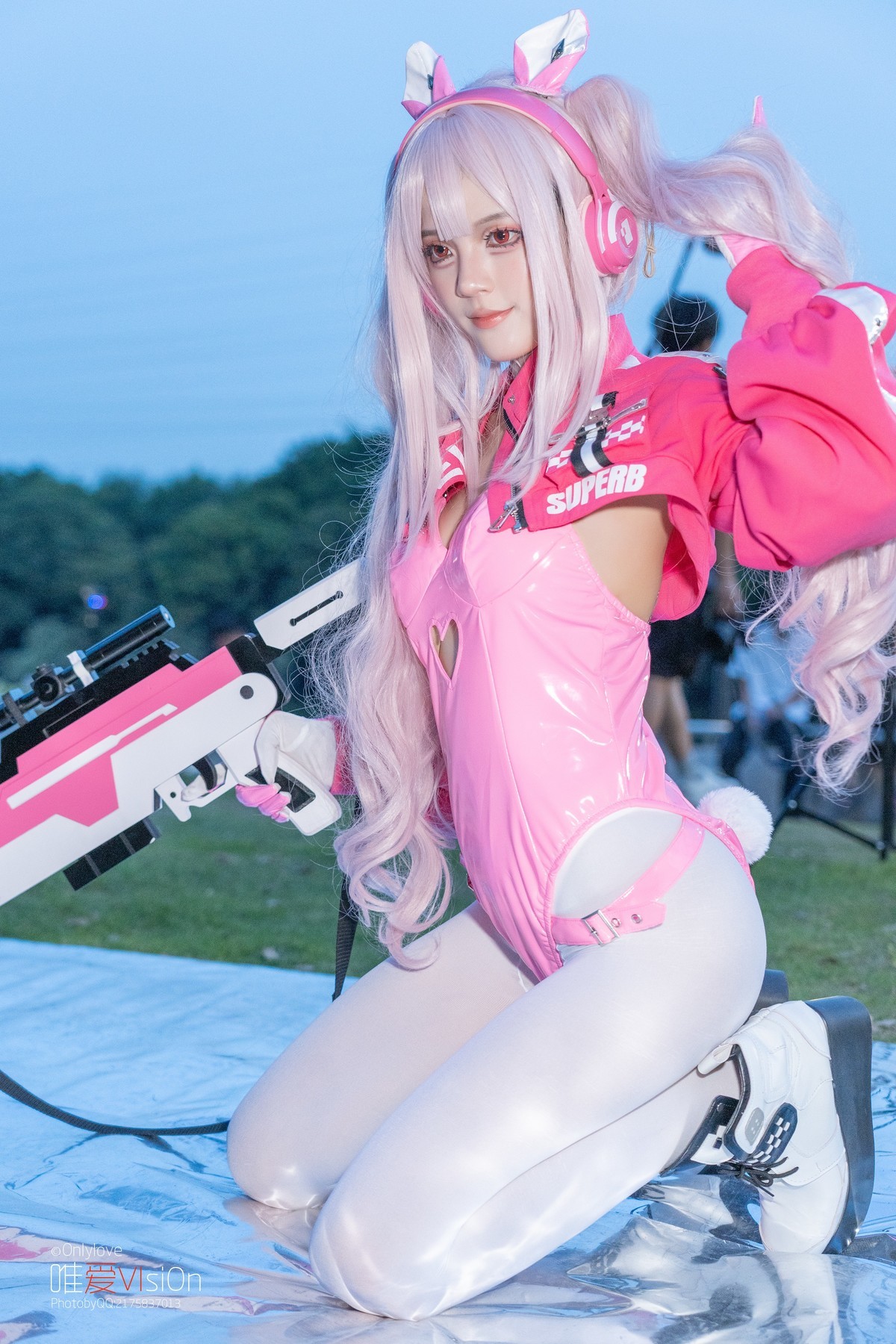 【爱丽丝】-白色连体袜粉色战衣