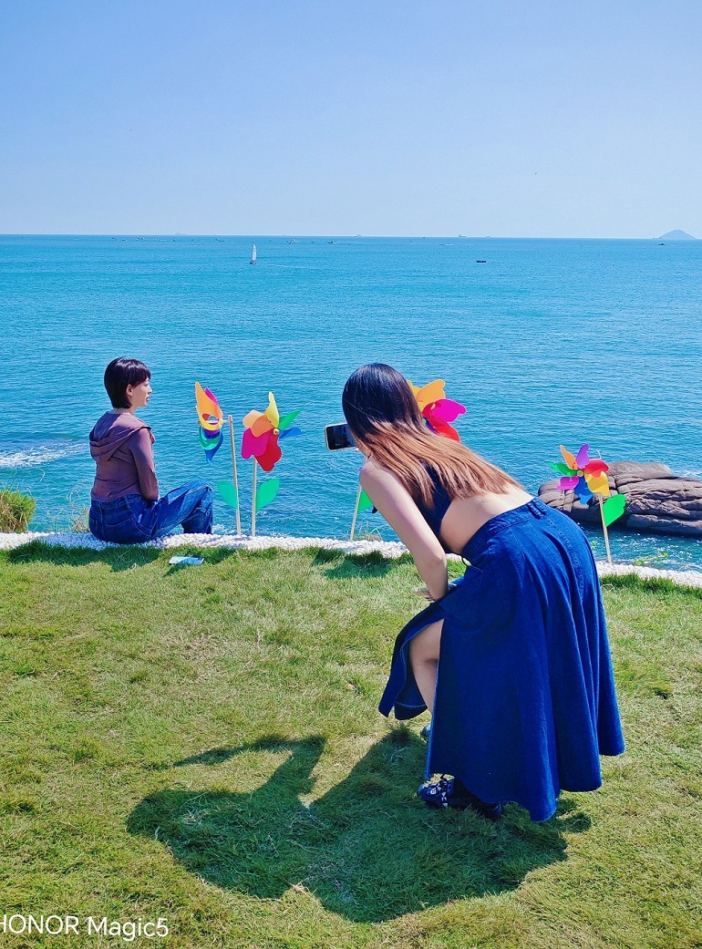 重阳节一贴《溜圈随拍抓拍风景，花草和妹子》祝大家节日快乐！