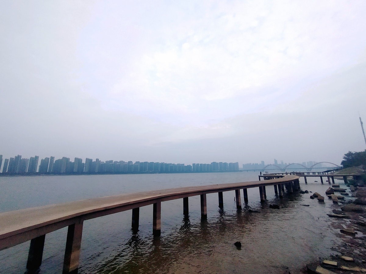 漫步星城 走街串巷（302）湘江落花茅舍晚