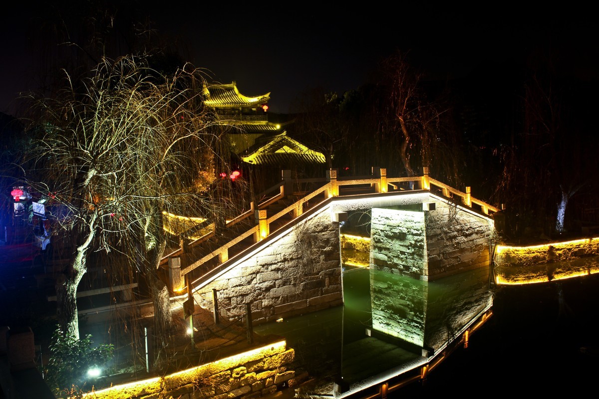 #2023不一样的春节#——台儿庄古城夜色