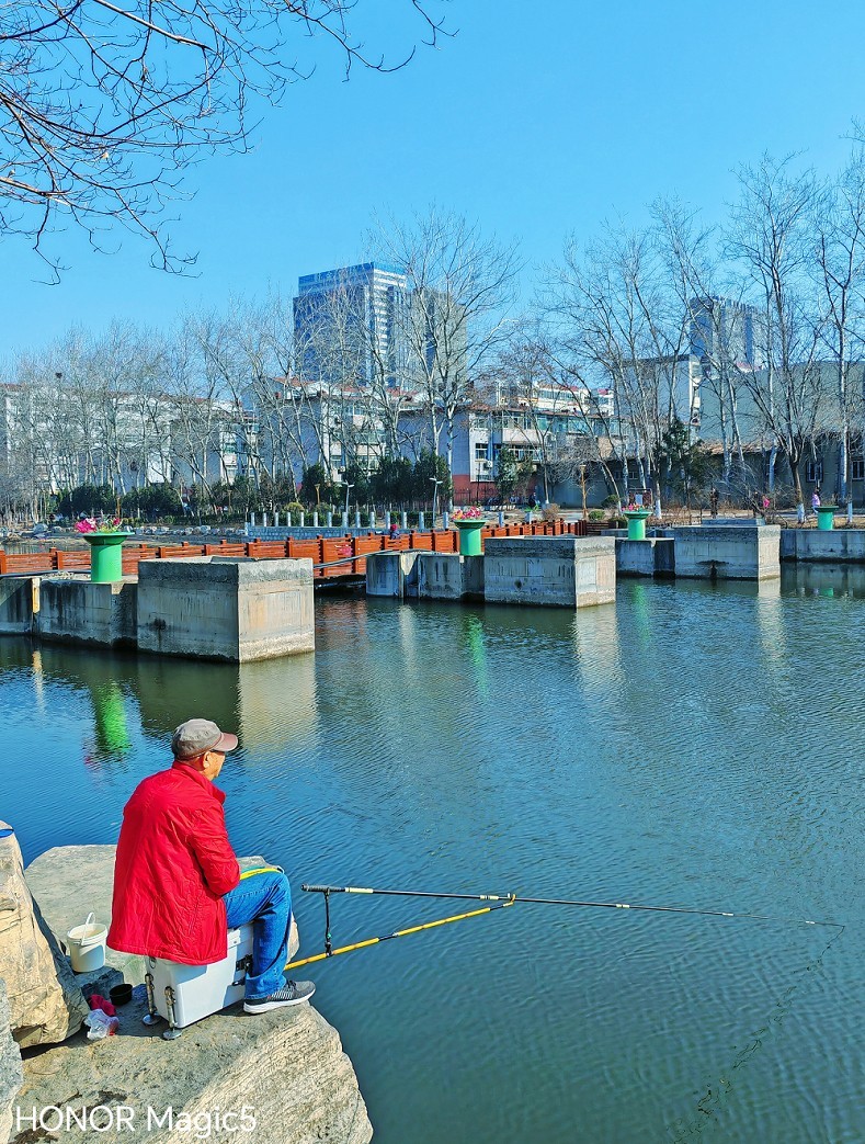 《过年片》过年好！拜个晚年！终于过完年了一切恢复往常真不容易。一切重新开始吧！