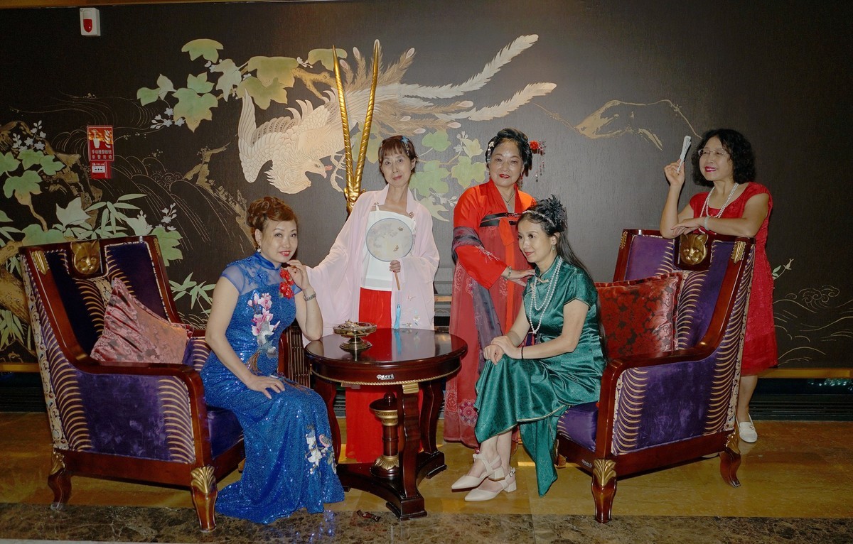 室内环境人像---汉口城市抖音的美女！