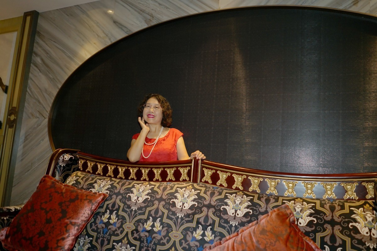 室内环境人像---汉口城市抖音的美女！