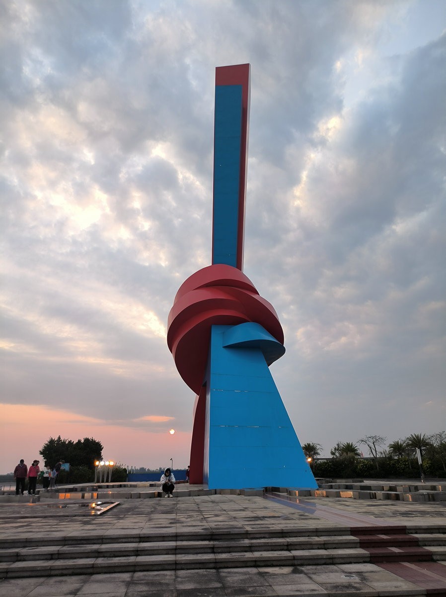 2024春节 滇桂沿边行（33）山海相连地标广场