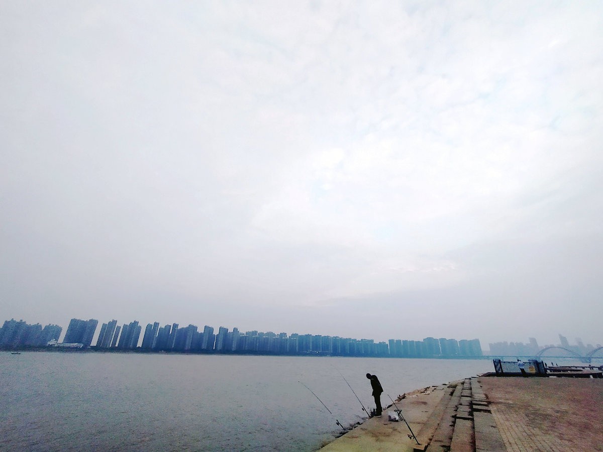 漫步星城 走街串巷（302）湘江落花茅舍晚