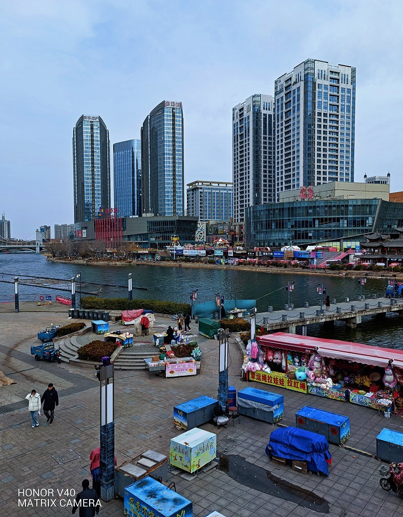 《过年片》过年好！拜个晚年！终于过完年了一切恢复往常真不容易。一切重新开始吧！