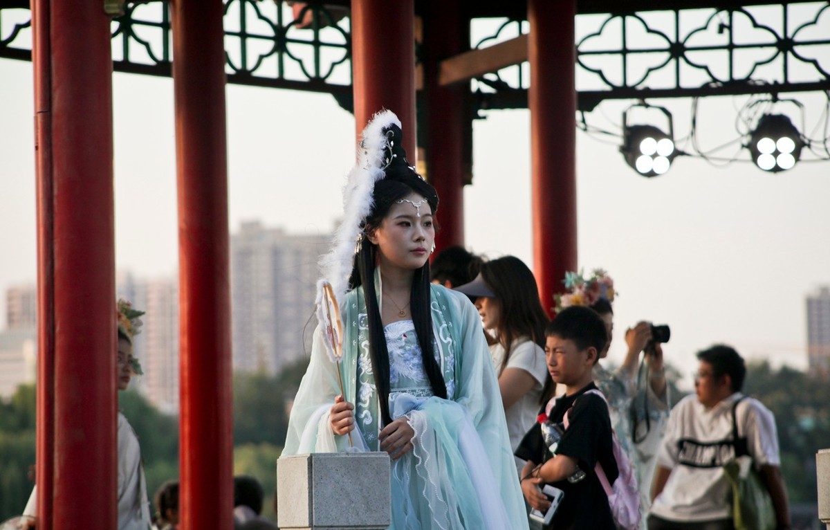 傍晚——明湖岸边抓拍