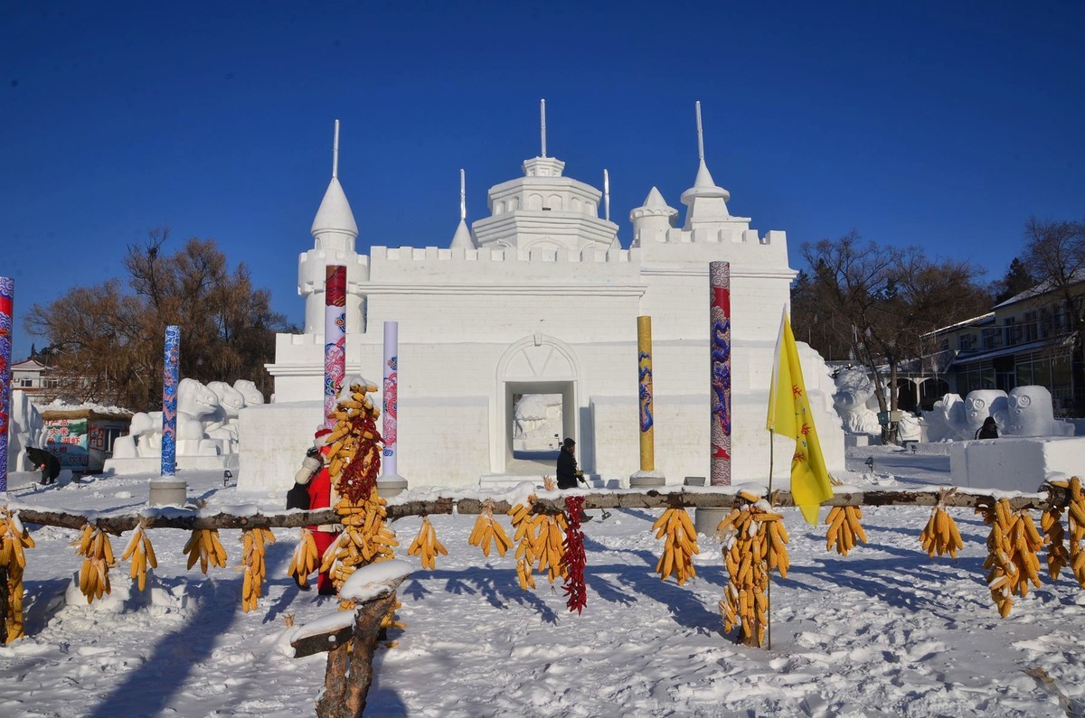 冬日镜泊湖——雪村·雪雕（1）