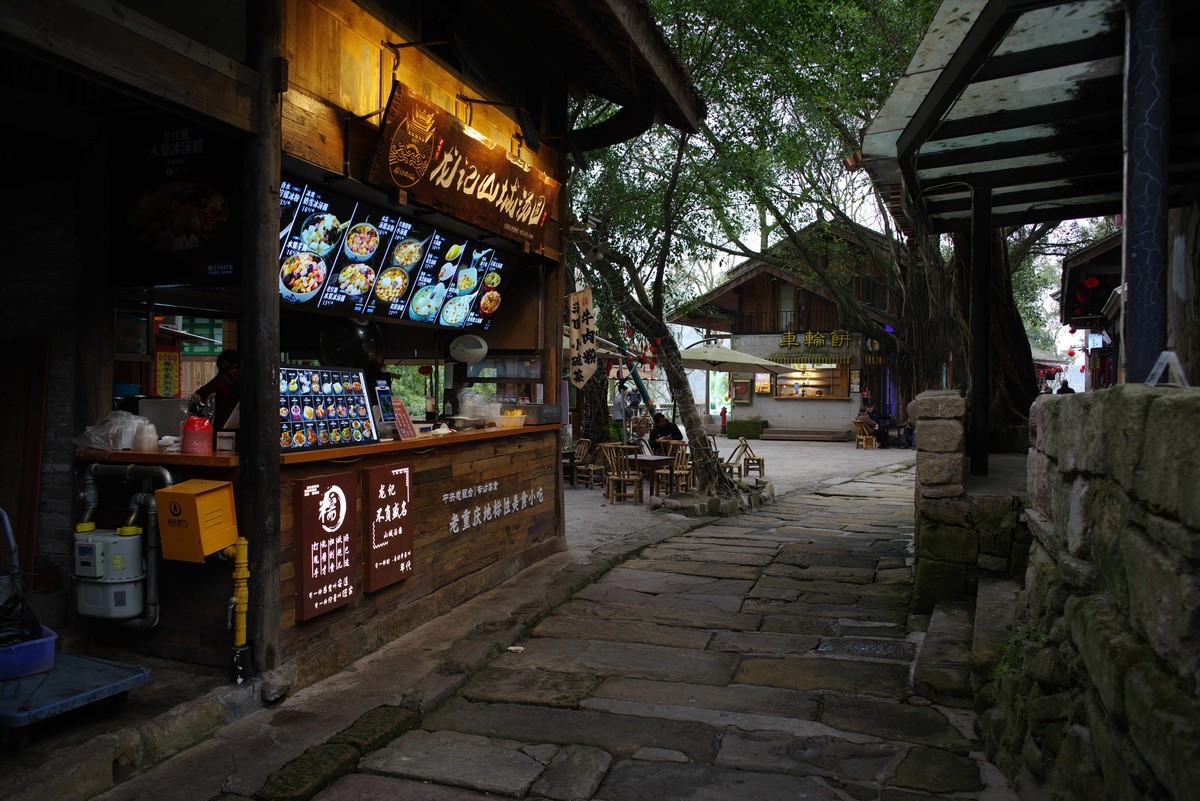 嘉陵江畔金刚碑老街