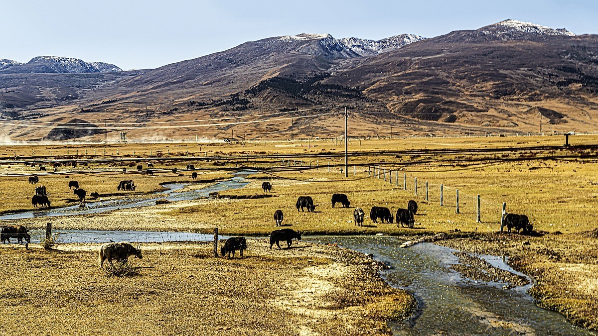 行走在318国道--初探月亮湖【2】