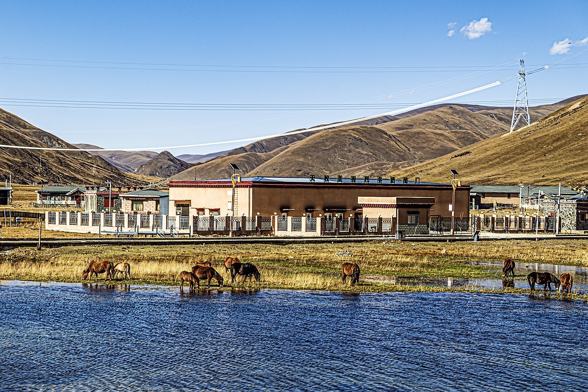 行走在318国道--初探月亮湖【2】