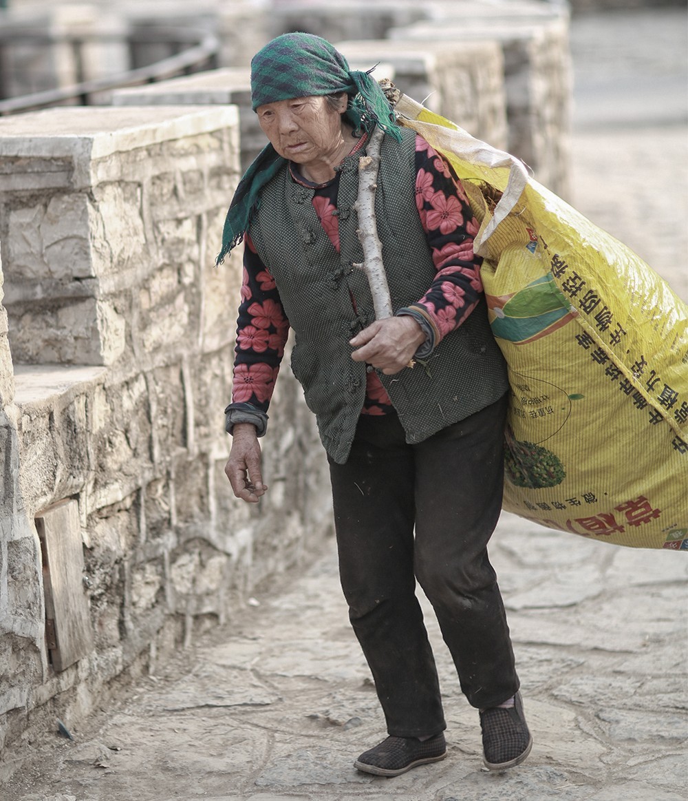 致这个春天----农村人像