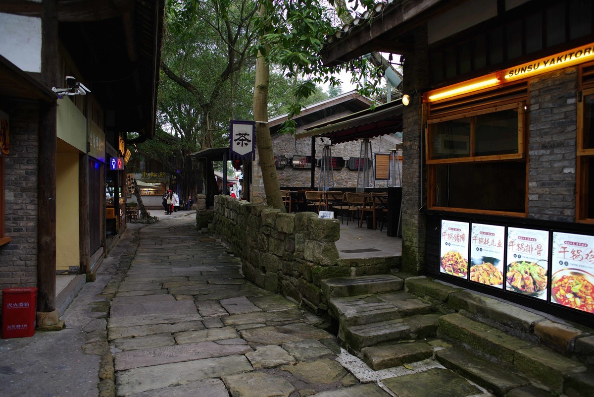 嘉陵江畔金刚碑老街