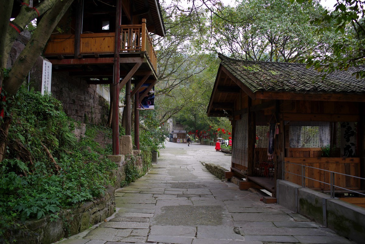 嘉陵江畔金刚碑老街