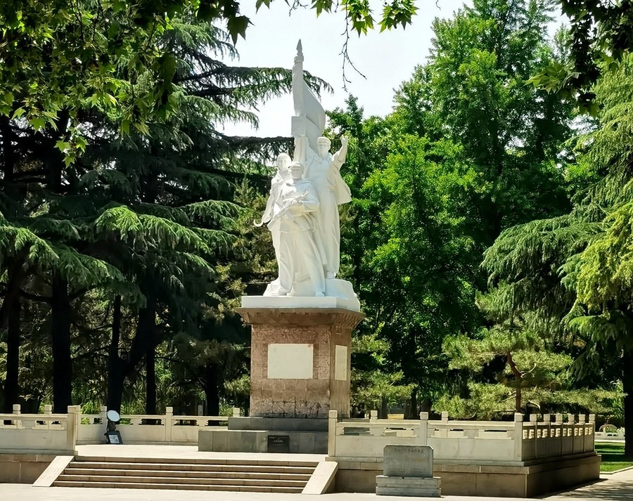 《不老松：纪实摄影》【大好河山系列报導】邯郸游摄：邯郸丛台公园大门里外！ (2)