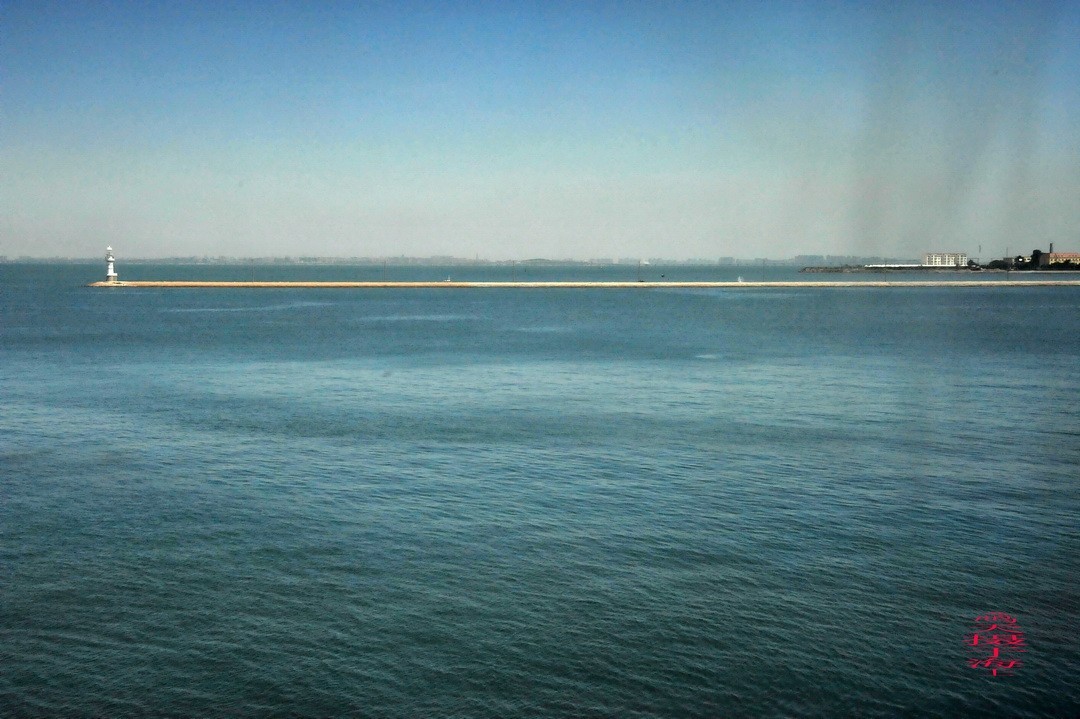 海上看日出 邮轮舷歌    周鸣天