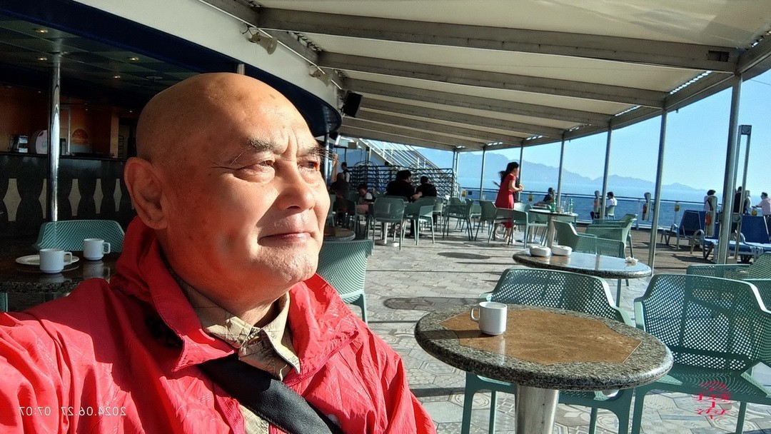 海上看日出 邮轮舷歌    周鸣天