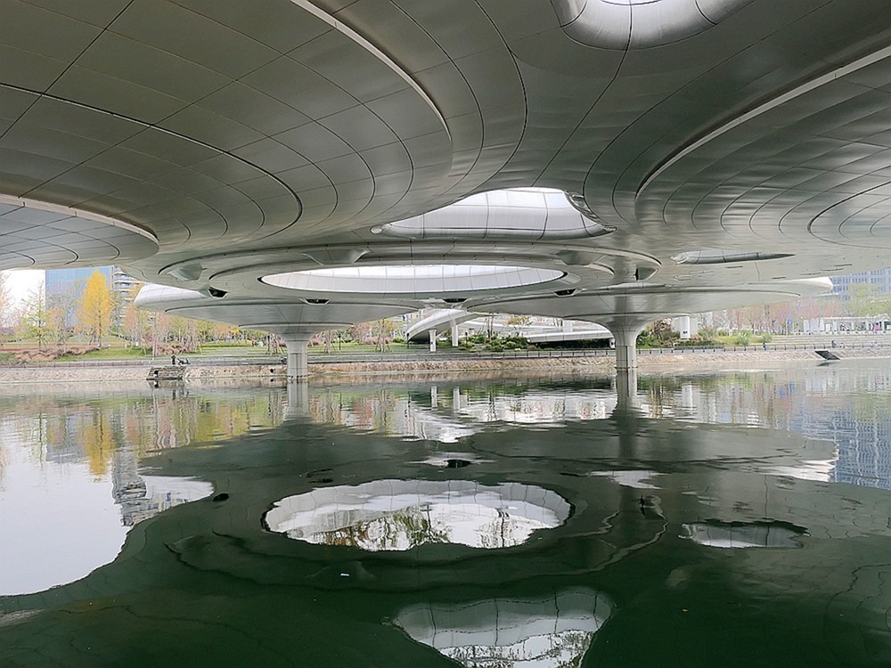 成都锦江上的一座网红挢一《交子人行桥》