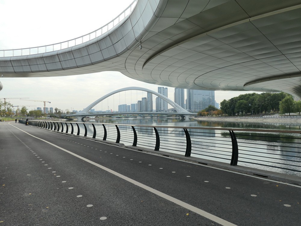 成都锦江上的一座网红挢一《交子人行桥》