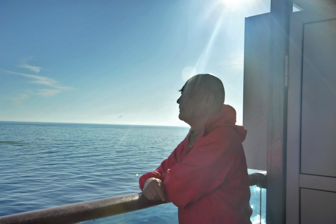 海上看日出 邮轮舷歌    周鸣天