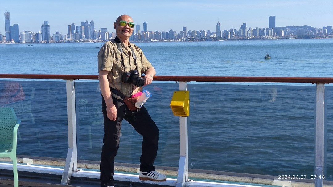 海上看日出 邮轮舷歌    周鸣天